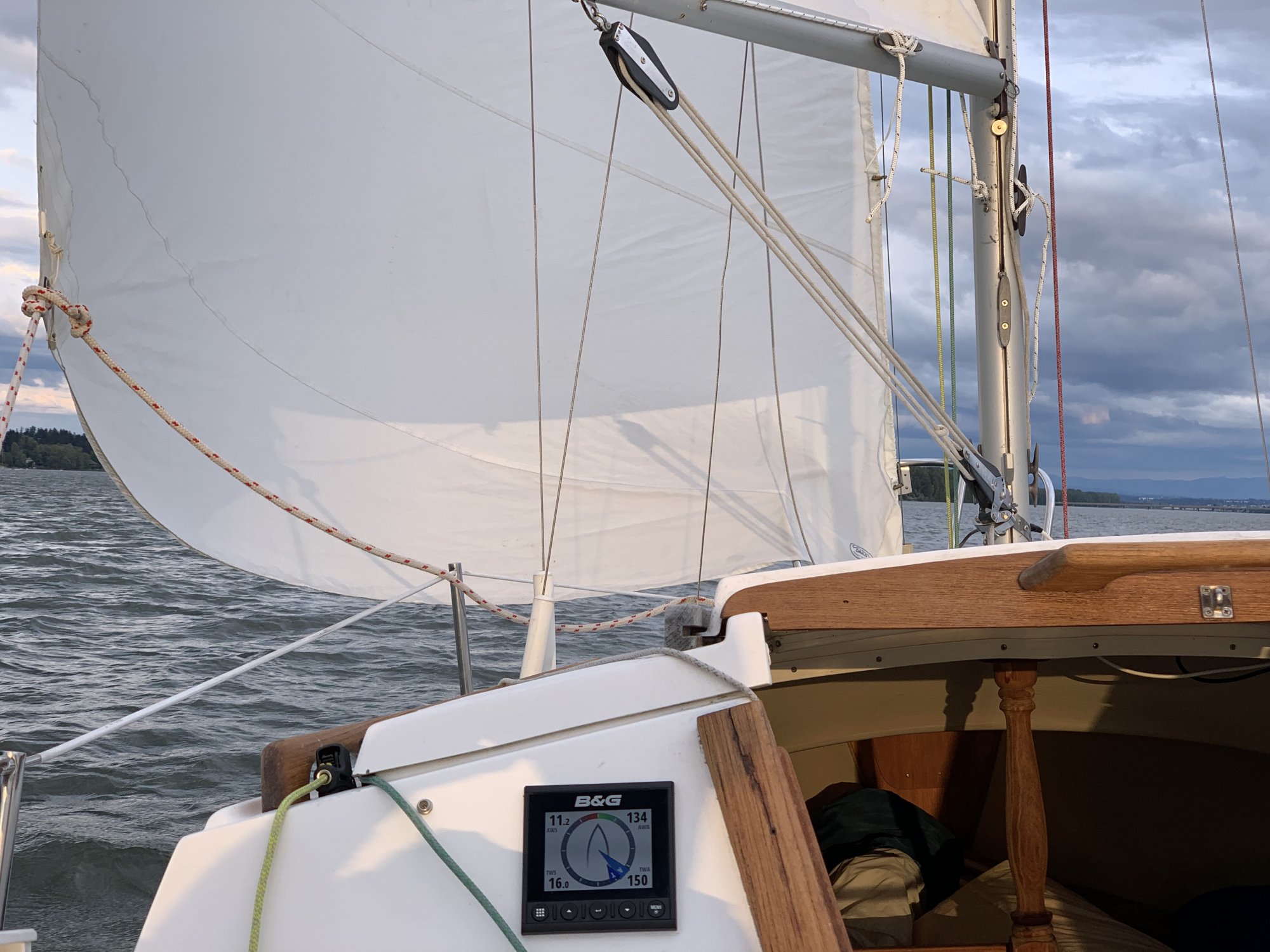 sailing1.jpg