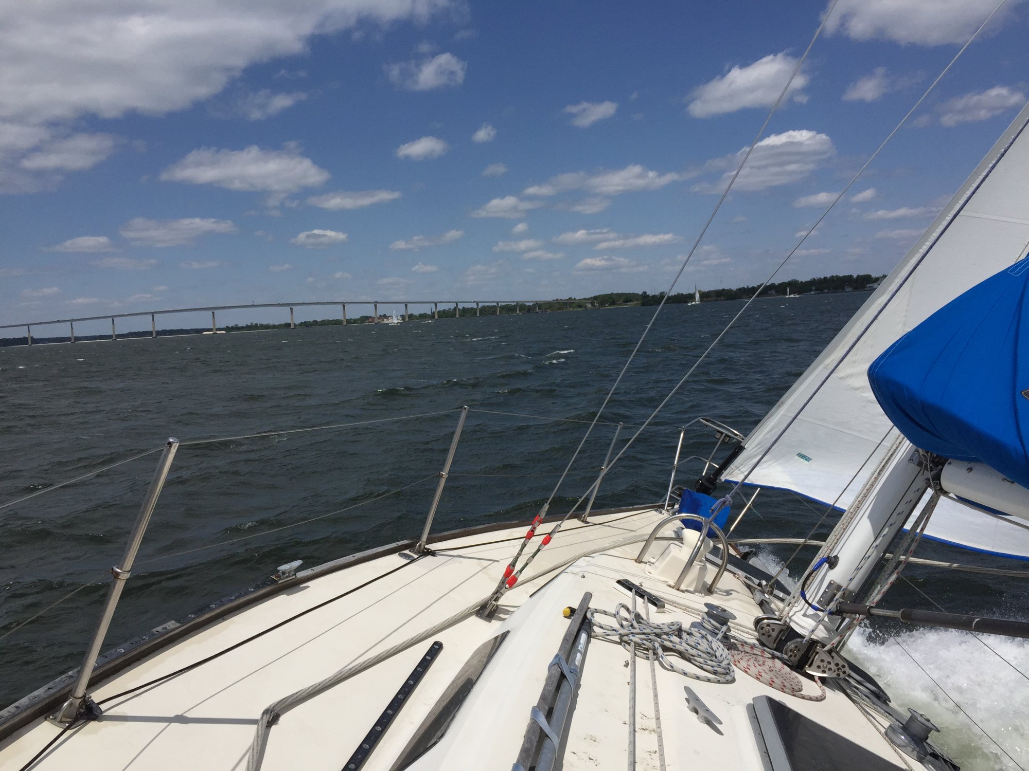Sailing_in_a_gale.jpg