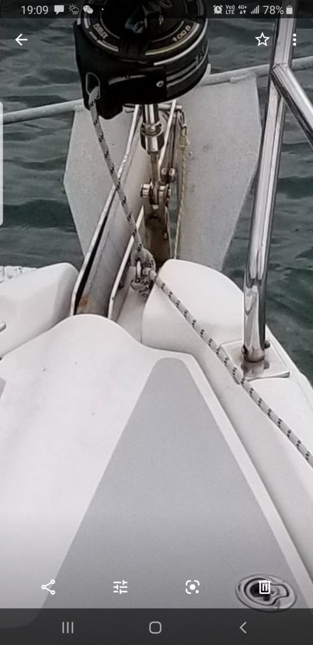 Screenshot_20190730-190926_Photos.jpg