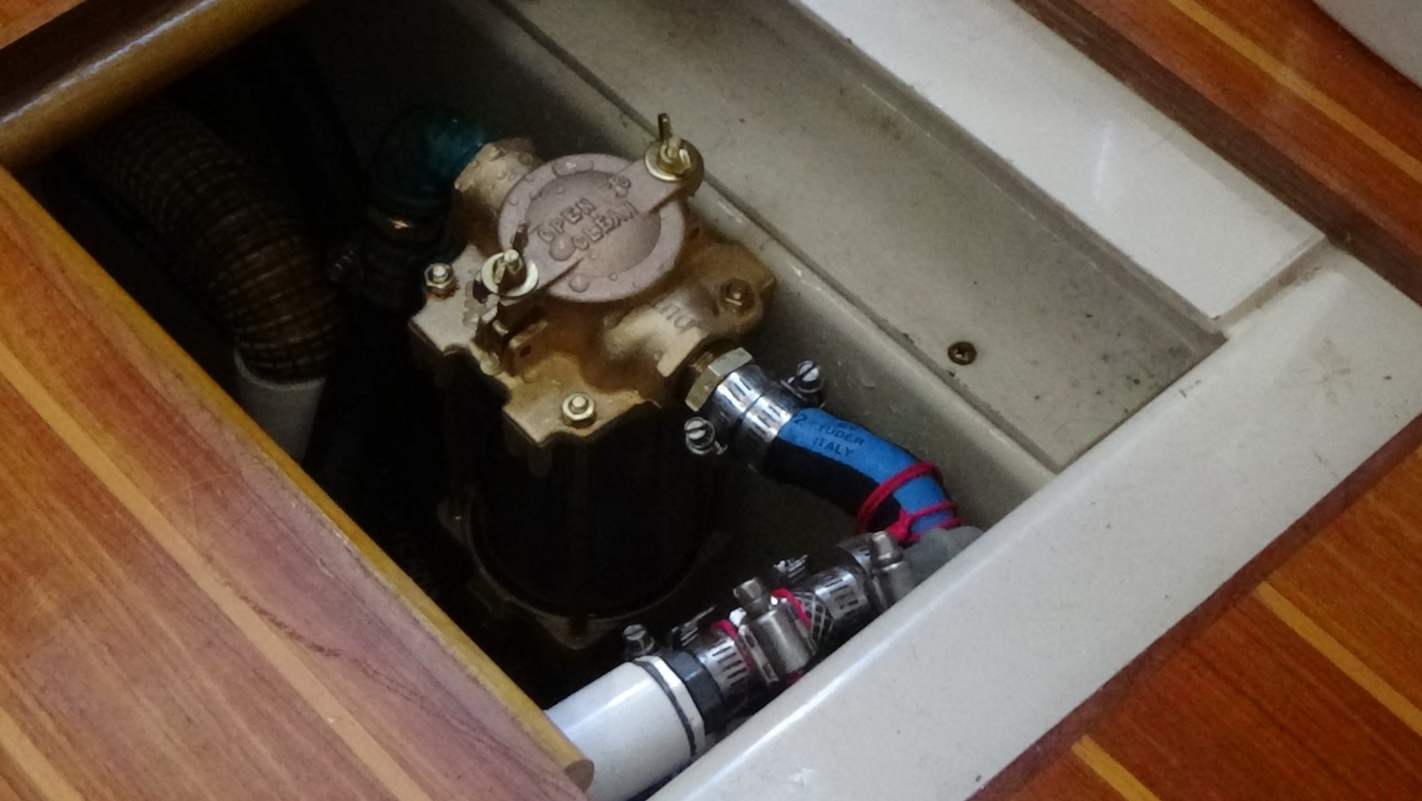 Sea Water Strainer14.JPG