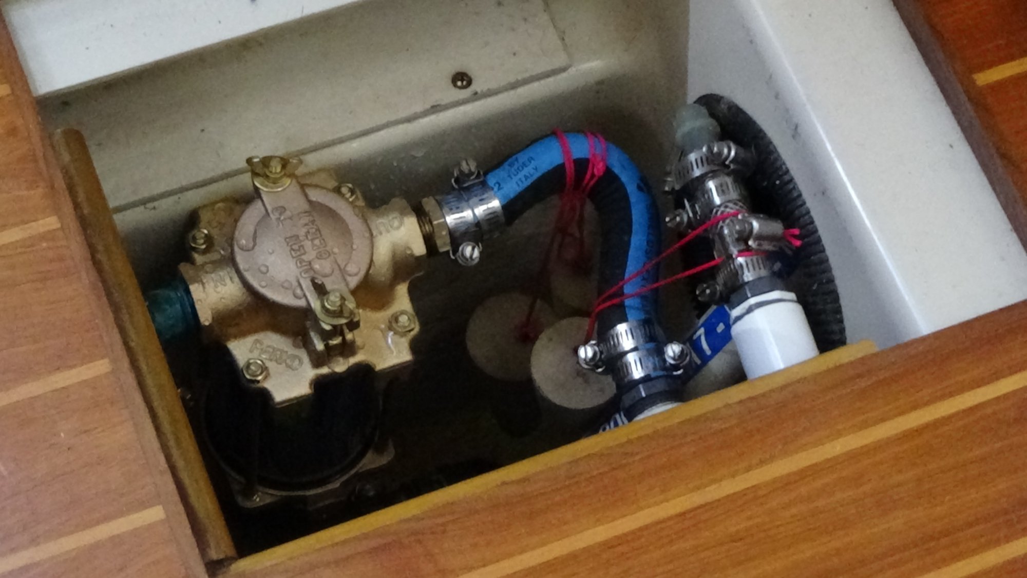 Sea Water Strainer15.JPG