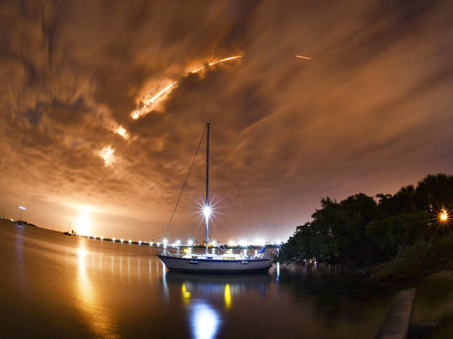 spacex-says-its-satellite-constellation-will-be-operational-for-canada-and-the-northern-us-by-...jpg