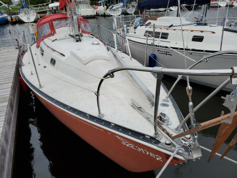 Starboard bow.jpg