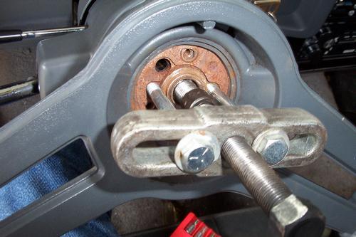 steering wheel puller.jpg