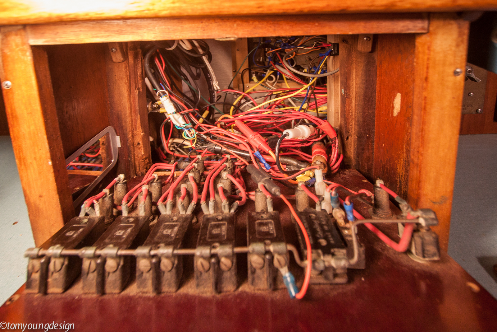 Switch panel opened._.jpg