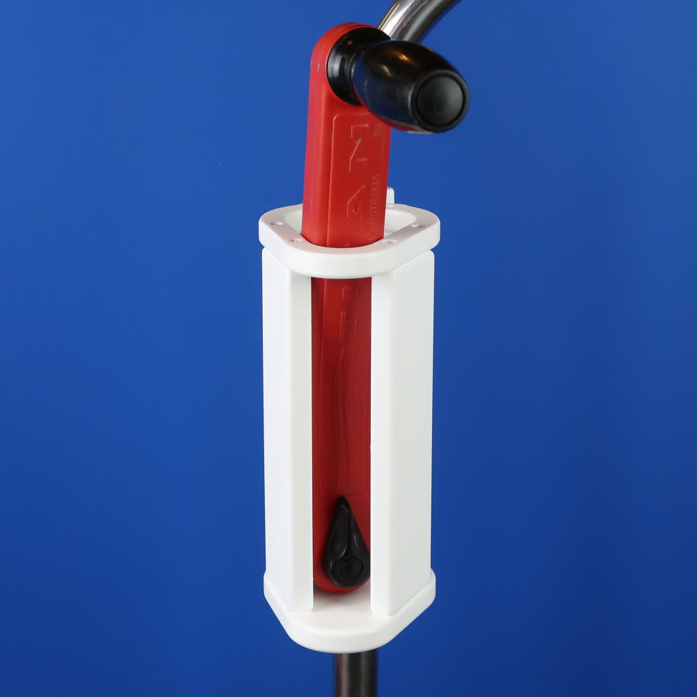 T008-a.jpg