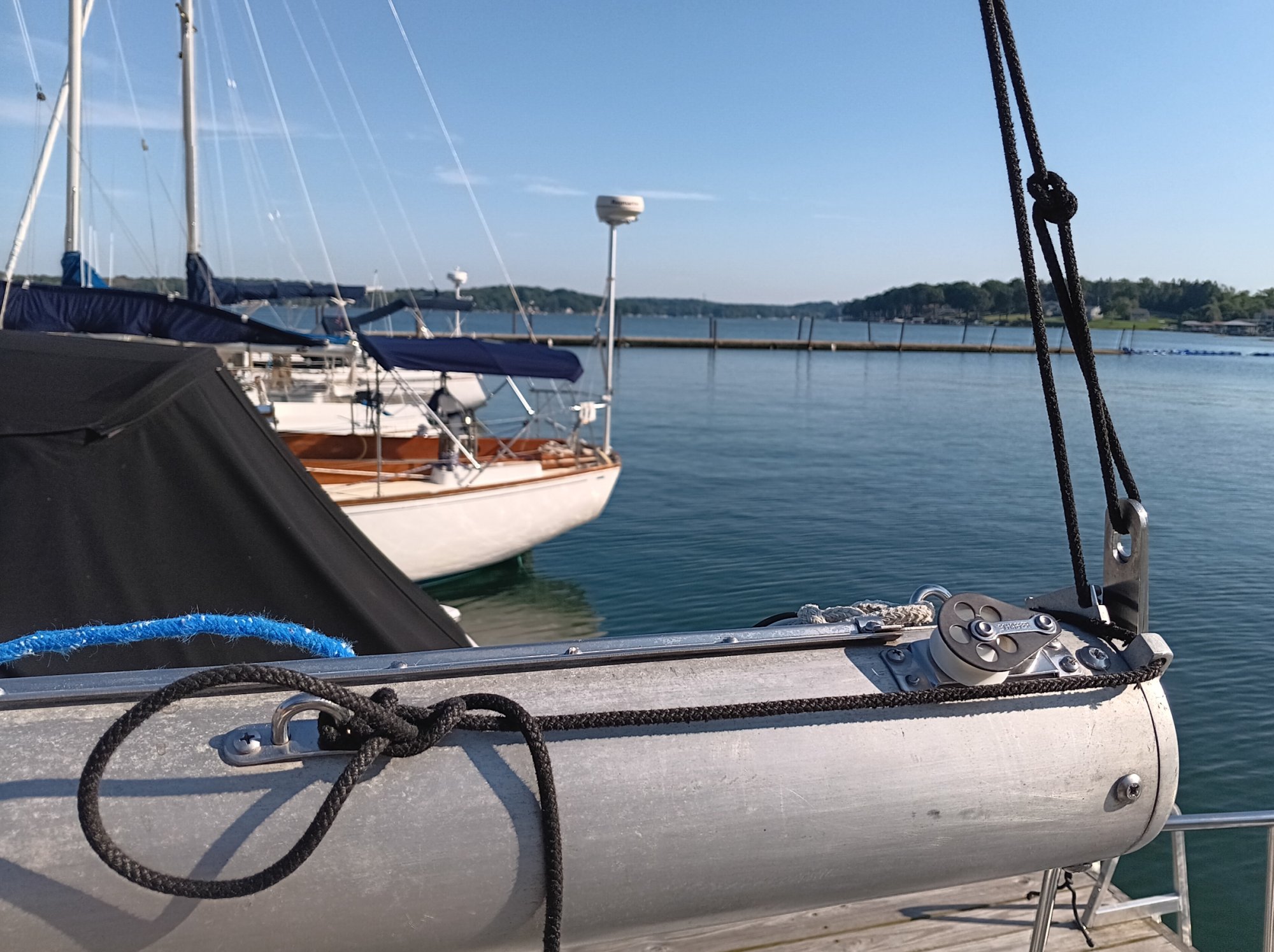 Topping lift tie-off.jpg