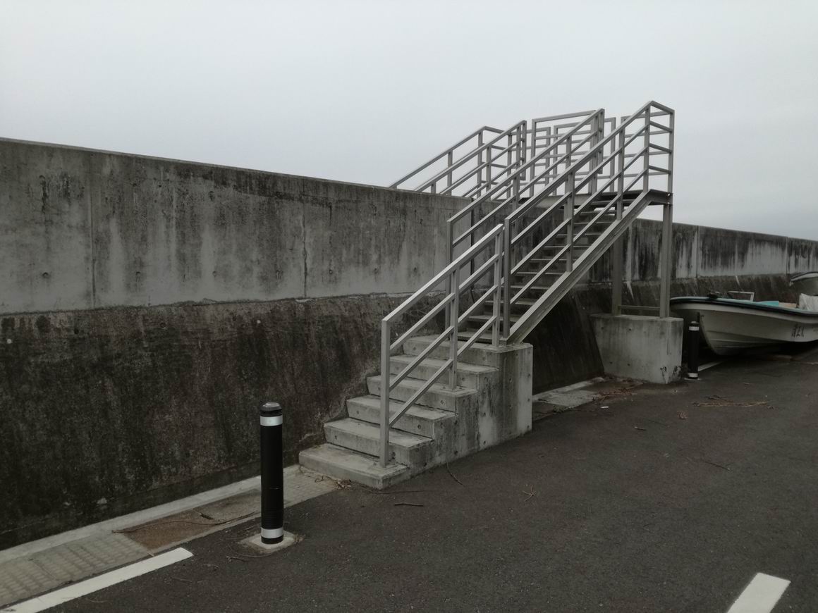 Tsunami stairs.jpg