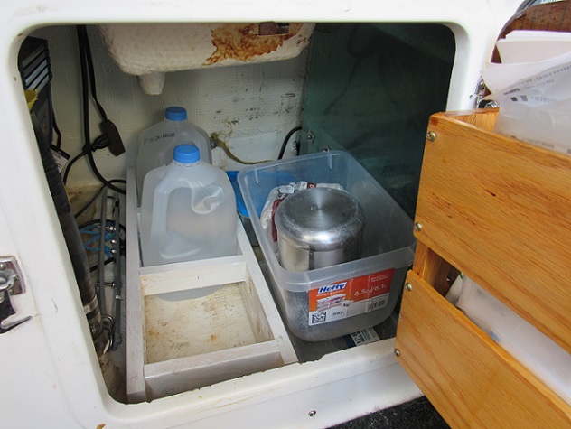 undersink1.jpg