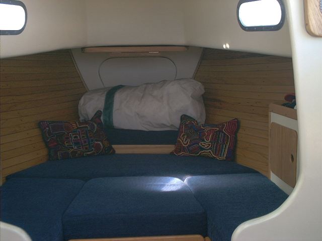 Vee-berth.jpg