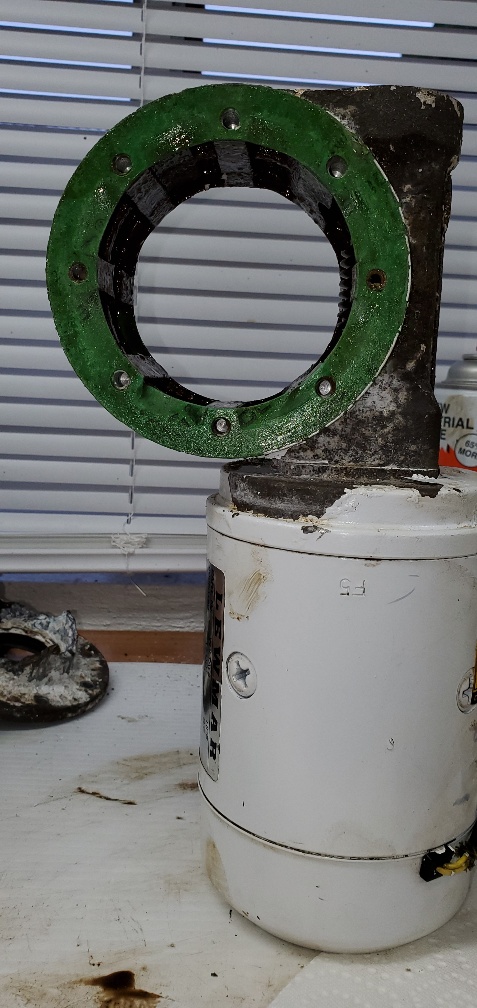 windlass motor and gearbox.jpg