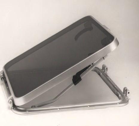 xr-200-offshore-cast-hatch-833042.jpg