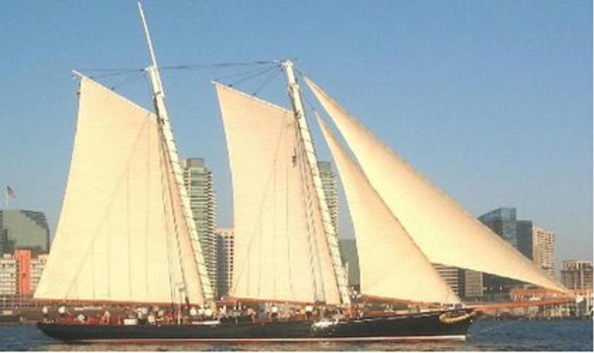 YACHT AMERICA 001.JPG
