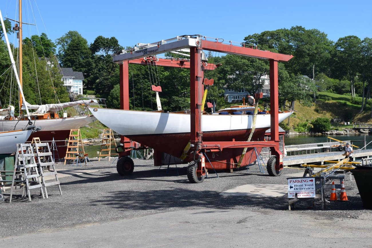 Zwerver Rockport Marine.jpg