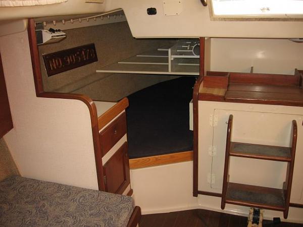 08 Quarter Berth