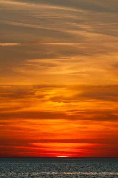 2011 10 07 Fall sunset on Lake Michigan near South Haven