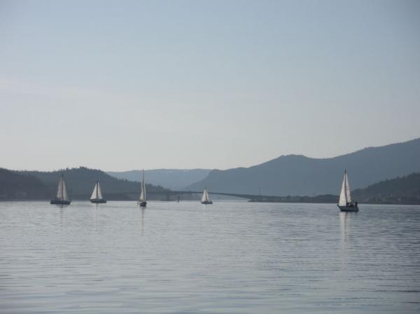 4 29 09 wednesday night get the boat out with the SEAS group  (SouthEast Alaska Sailing)