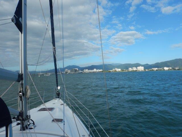 40 Coming into Cairns