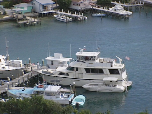 58 Hatt and 27 Bayliner dinghy in Hopetown