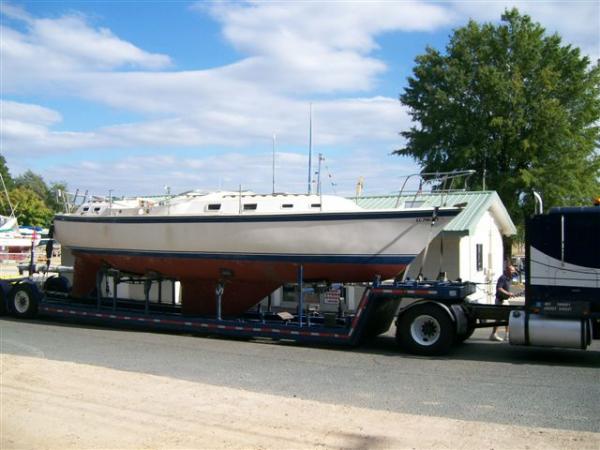 Arrived at boat yard.  time to get to work!