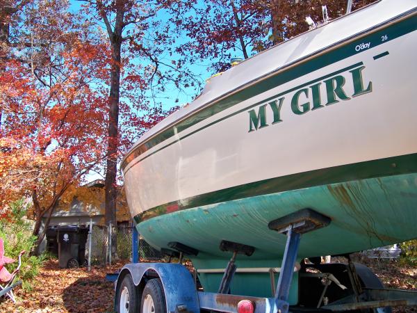 Beautiful november in North Georgia. You can see the reflection of my brick house with window, and a red maple tree in the hull. When i started on her,she was pretty chalky. I love the way gelcoat restores. after working with paint and gelcoat, i like gelcoat alot better.