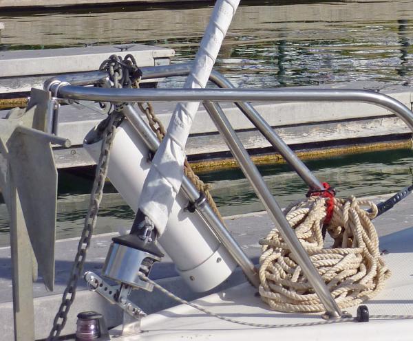 Bow setup: forestay quick attachment setup and PVC receptacle for anchor chain rode