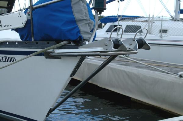 Bowsprit with two anchor rollers