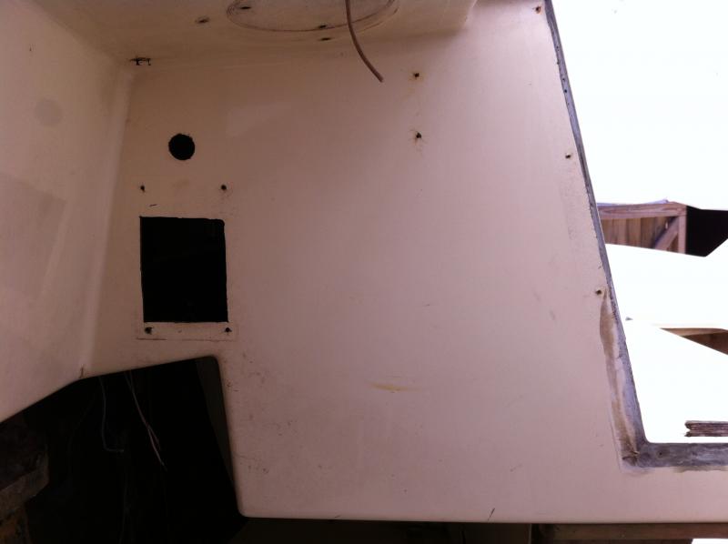 Cabin Rear Starboard Side