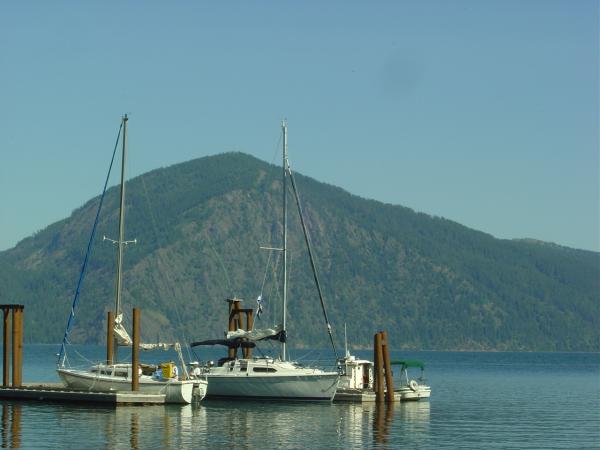 ChrisHana at rest near Whiskey Rock landing.