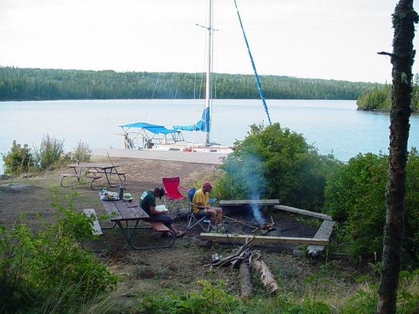 Cook'in a dog on Caribou Island. Part of Isle Royale national park. Lake Superior.