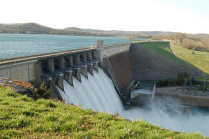 dam lot of water-Spring floods of 2008,  Dam was dumping all she could and the water was still rising.