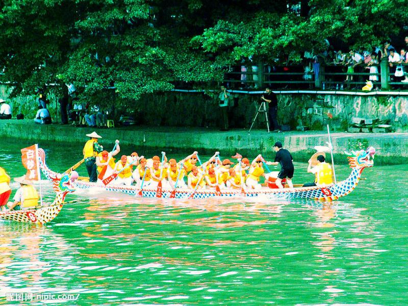 dragon race boats in china