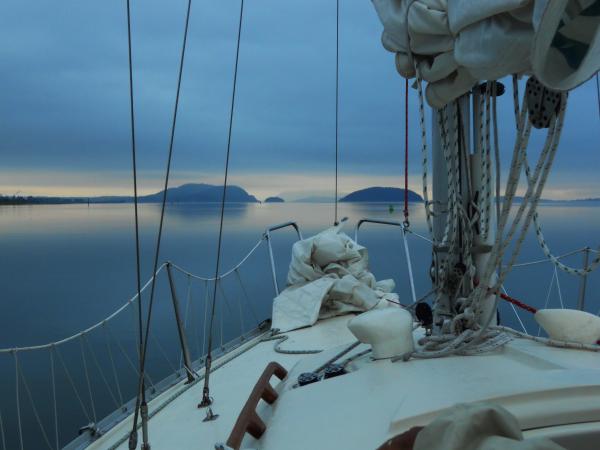 Early, early morning leaving the Swinomish Channel destination Orcas Island in the San Juans - Aug 2010  After this morning, nothing but scattered morning fog and sunshine for days...