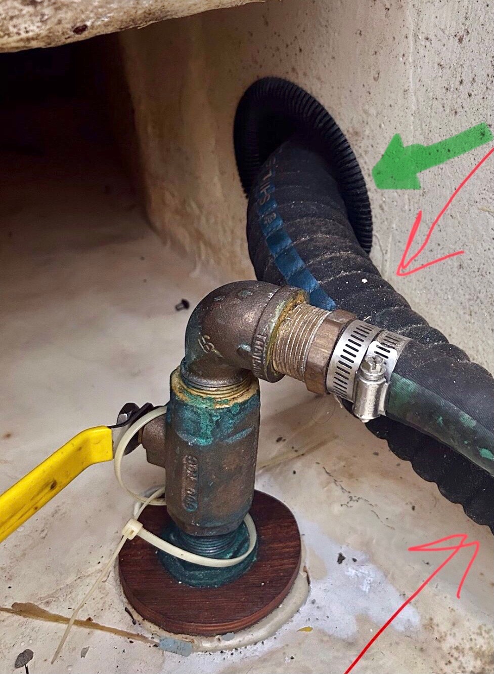 Exhaust Hose Bulkhead Opening