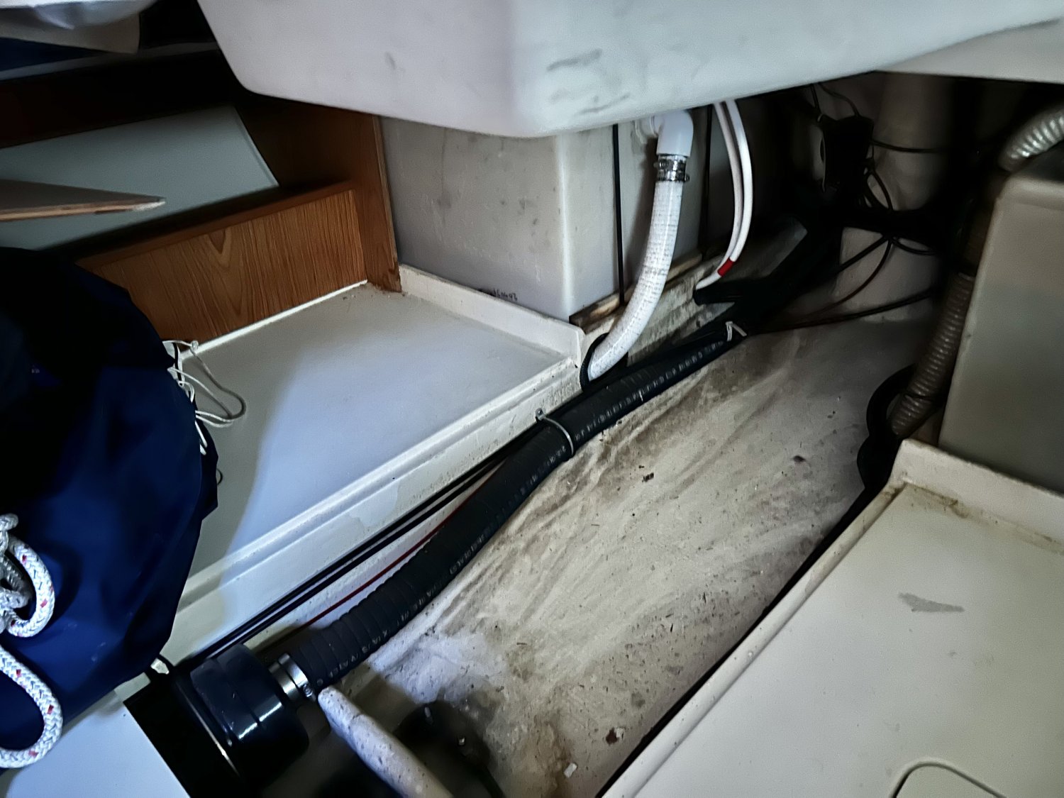Exhaust Hose under Aft Berth