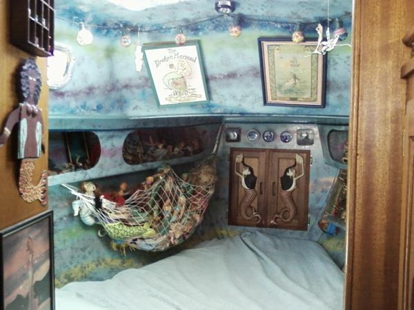 forward cabin( my Mermaid's grotto)