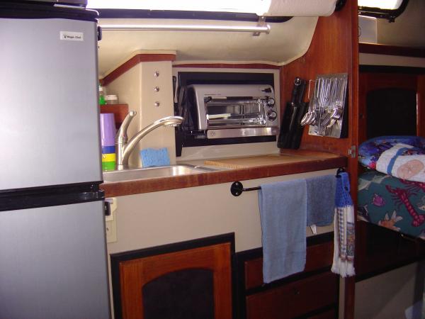 Galley area, has frig, oven, microwave..