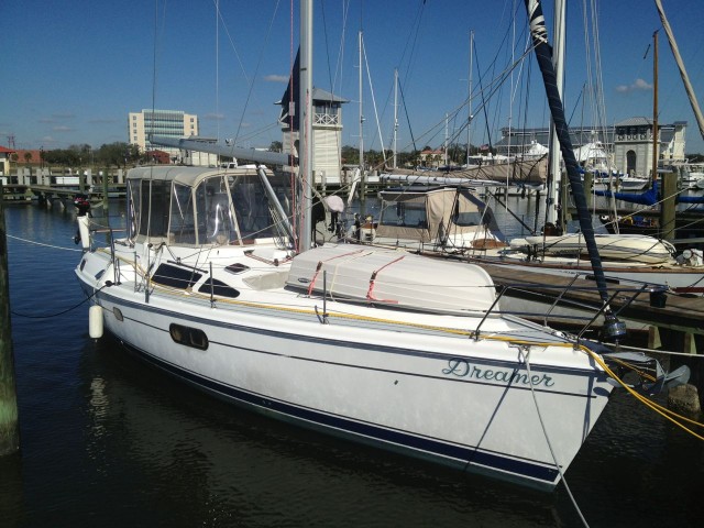 Hunter 420 Dockside