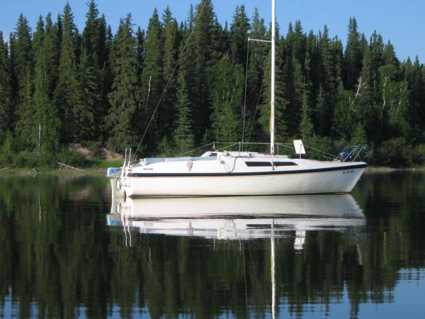 I spent three days in this bay, hardly ever saw another boat.