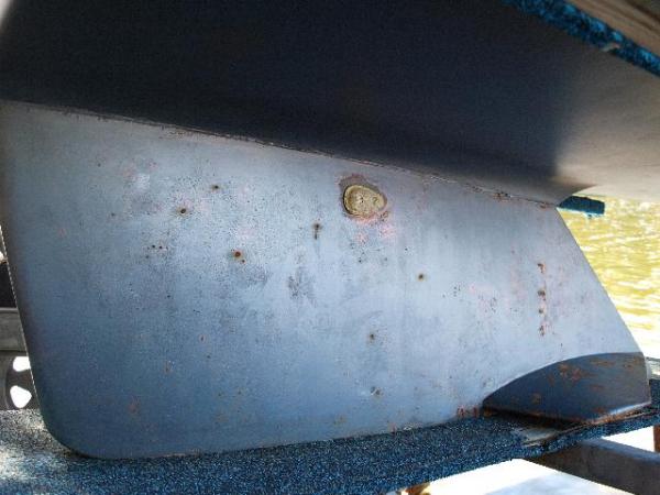 keel1; VC Tar then VC17, needs new tar as rust is poking through. Rust was less with zincs installed.