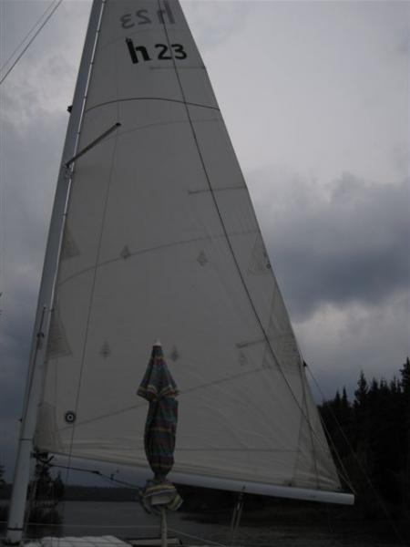 leeward side of mainsail