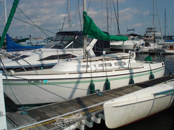 Lisa E when docked at Oyster Point Marina, New haven, CT