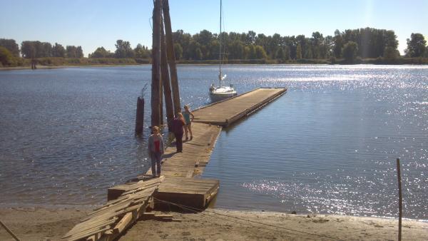 Martin Island dock, Columbia River (St. Helens-Kalama area)