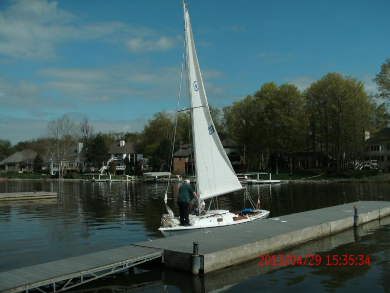 Mikes sailboat
1967 Corinthian, 19 ft
Indianapolis Sailing Club
ramp dock
Mike and I putting the sails on, and checking the rigging one last time before we leave the dock...