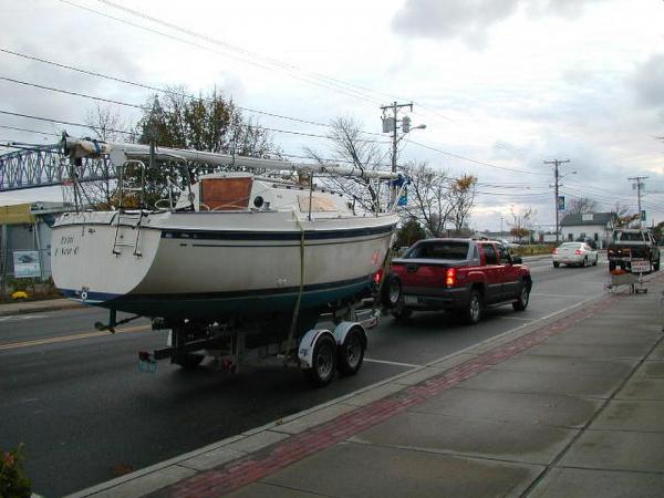 Now trailer happily and safely carries 1985 Oday 26ft sailboat
Road ready, leaving Bourne MA, now I head 325 miles south homeward to Cheltenham PA