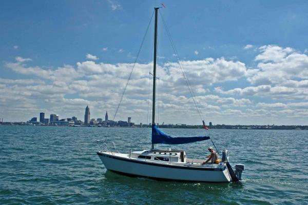 O'Day 22 2010 on Lake Erie, about 4 miles out.