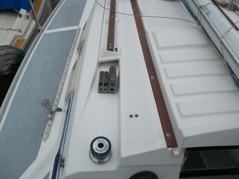 Port &amp; starboard clutches, cabin top winches, genoa tracks w/lead blocks, new non-skid deck paint, toe rail, &amp; lifelines