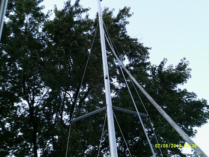 Rigging is in good shape. Mast and boom need painted. Running rigging needs cleaned up.