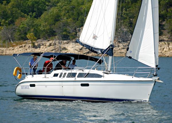 S/V Defiance with Peggy the Headmistress aboard (port)
Photo courtesy of Sharedvisions Photography