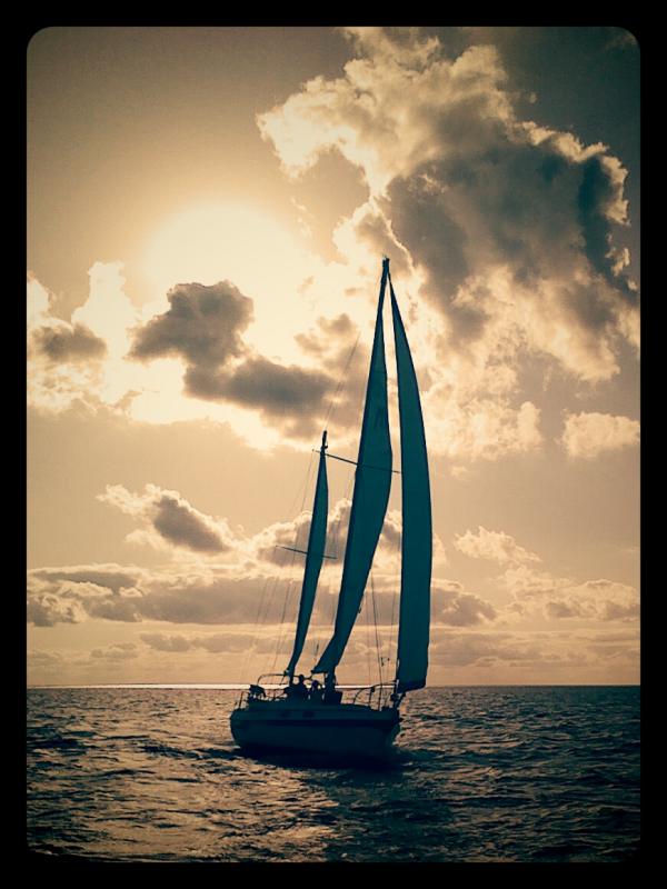 s/v Lobo Solo, a Morgan 41 Ketch, returning to port on Lake Pontchartrain.